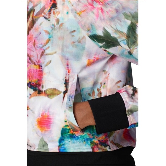 Pam & Gela floral jacket and track cropped pants set EUC - Picture 5 of 16